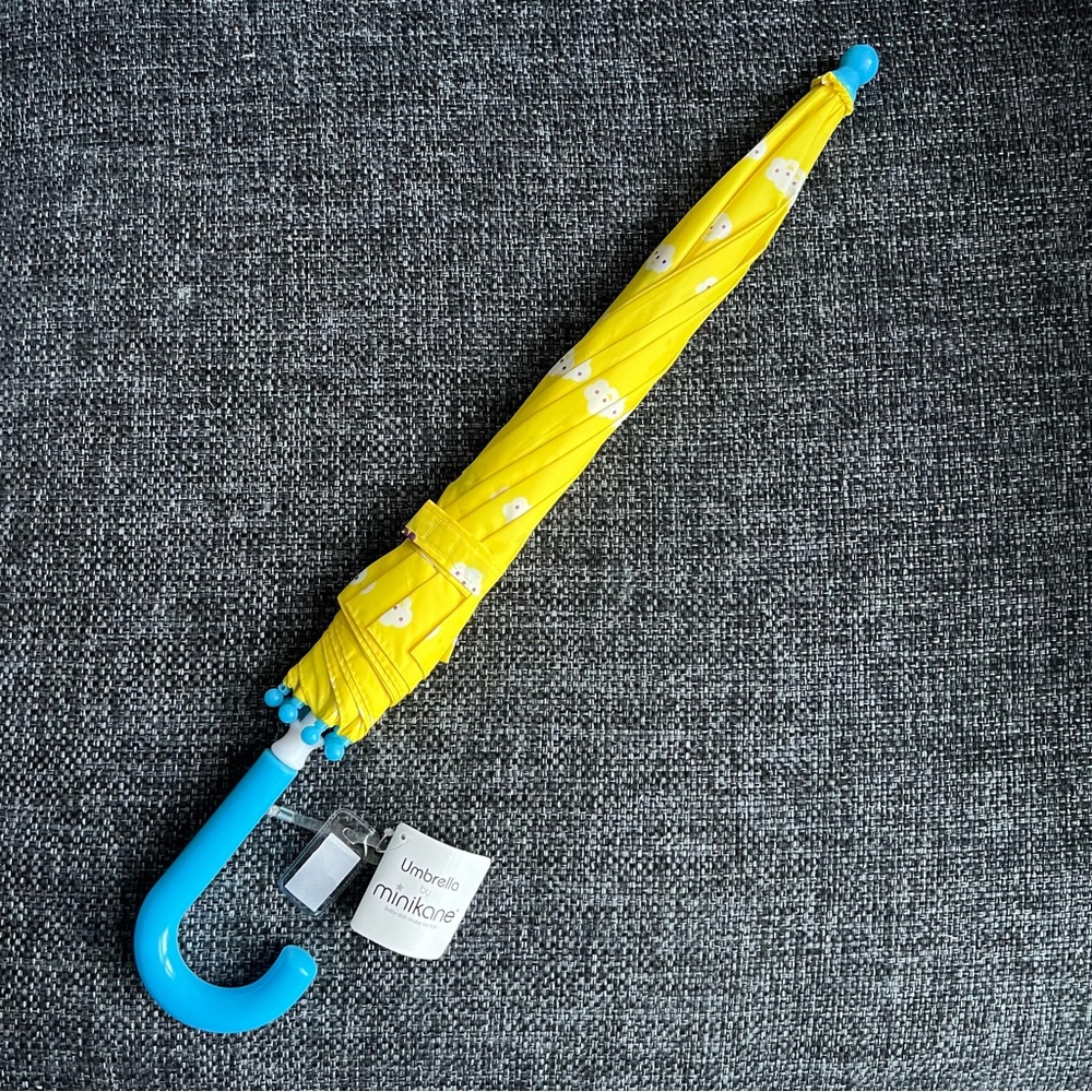 NWT Minikane Child’s Umbrella- Popcorn